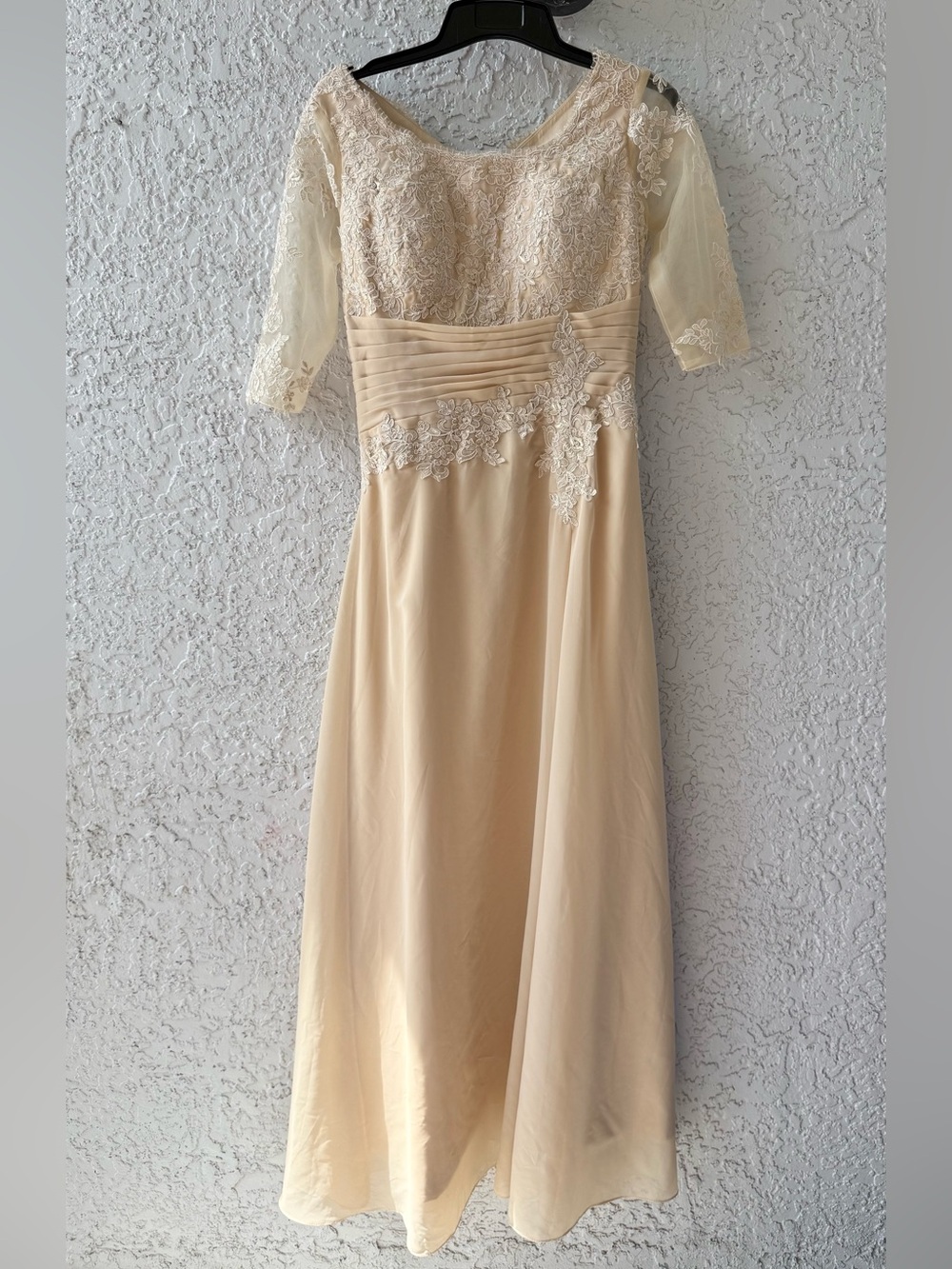 Jaeden Mother of The Bride Dresses Lace appliqué chiffon maxi dress size 12